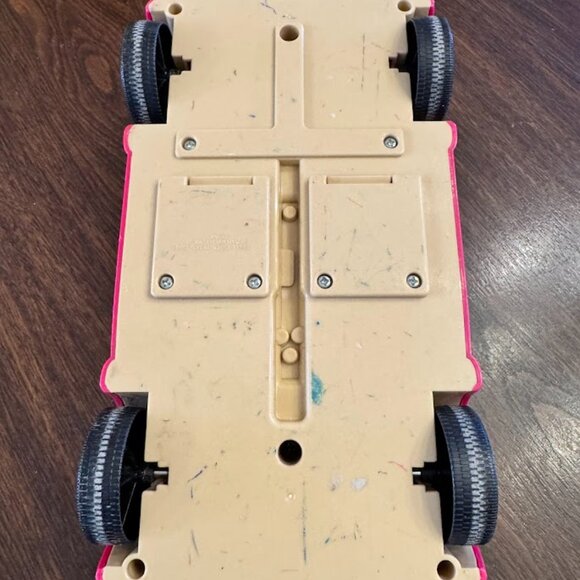 Fisher Price Loving Family Dollhouse Volkswagen Pink Beetle Car 2001 - Picture 6 of 7